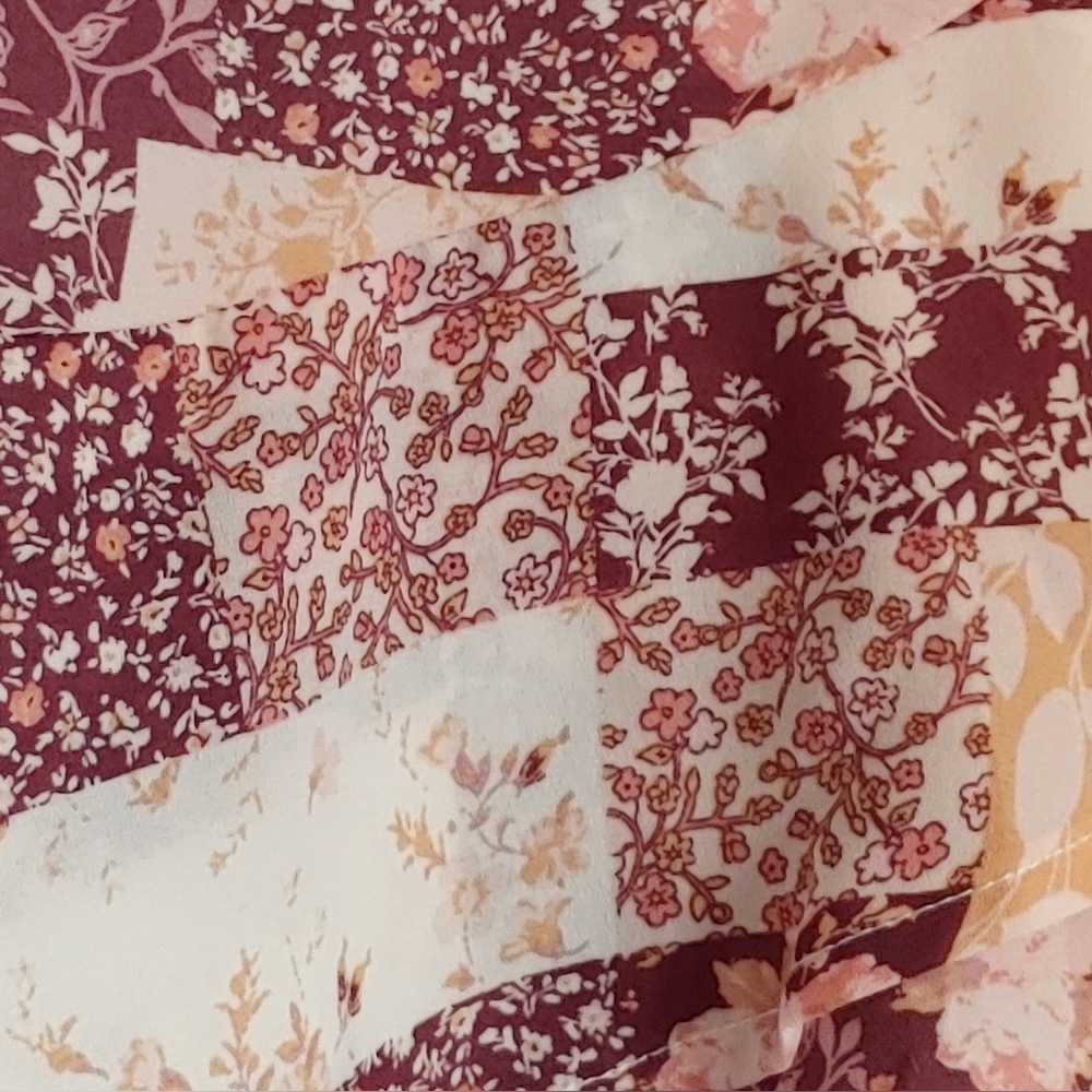 Le Lis Collection Floral Mini Skirt - Picture 3 of 5